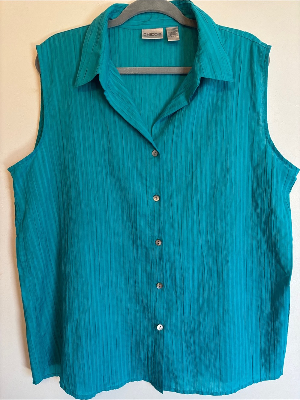 Chico's Teal Sleeveless Button-Front Shirt